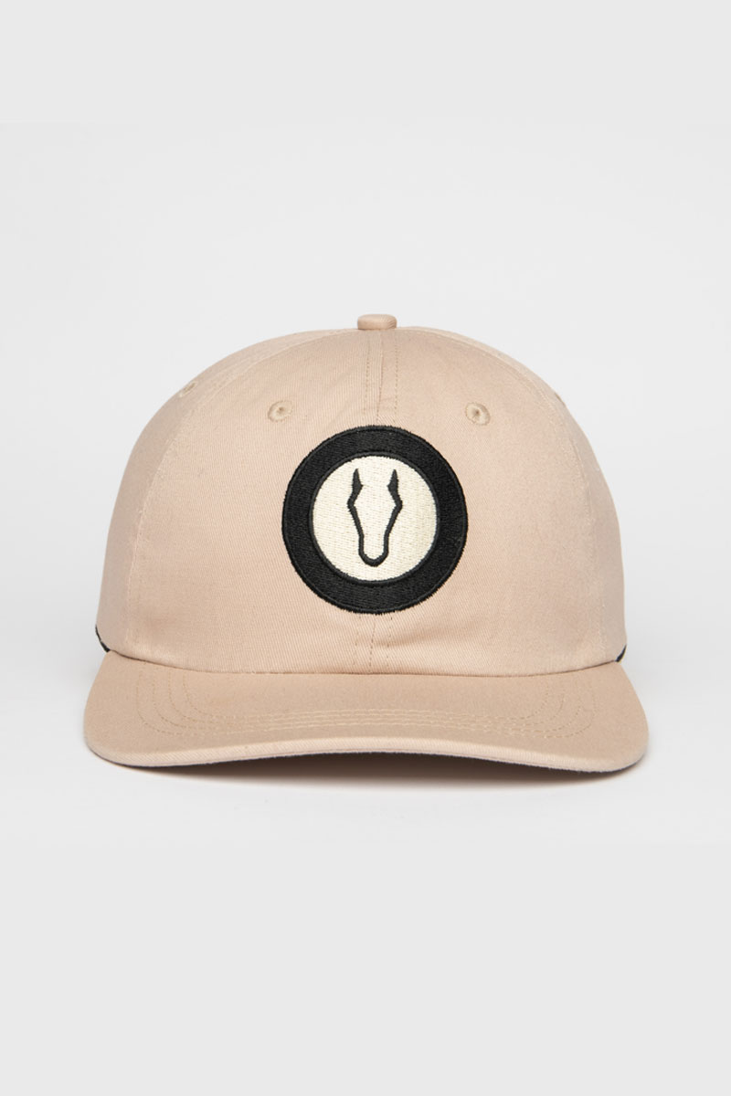Gorra de equitacion beige Unisex detalles ecuestres bracomonte equestrain marbella