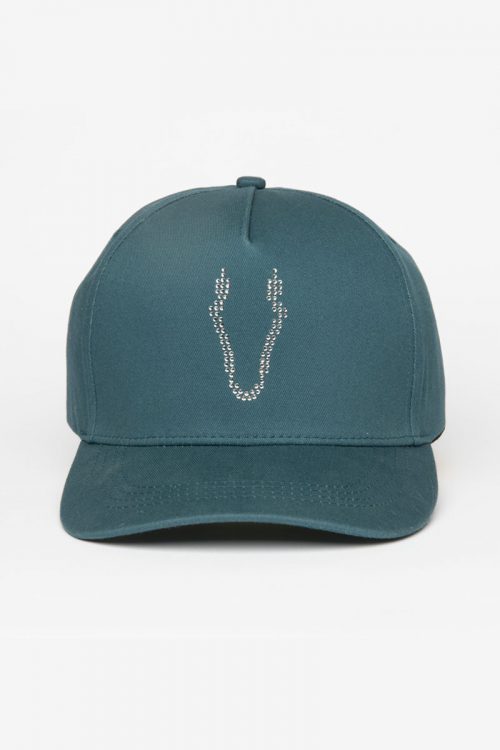 Gorra de equitacion verde con detalles brilli bracomonte equestrain marbella